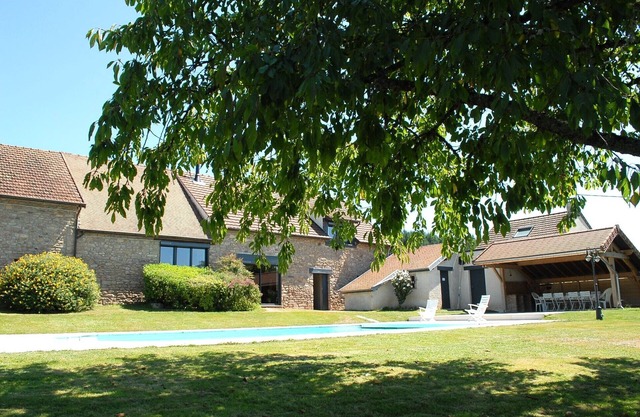Le Hameau" in Morvan, a haven of peace in optimum comfort