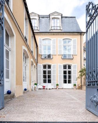 Le Henri II - logements d'exceptions entièrement autonomes