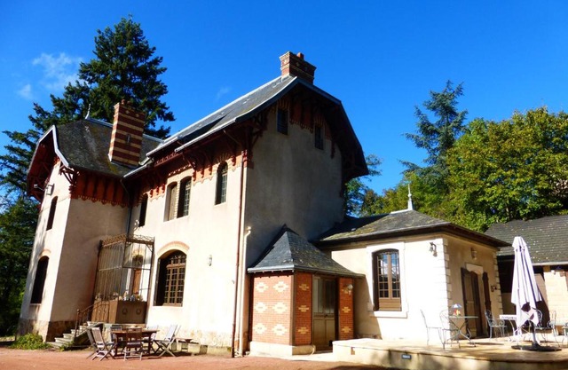 Le Manoir sur la Roche, 74, impasse du manoir, 71520 Navour sur Grosne D121