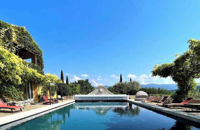 Le Mas Jorel – Luxury Pool Villa with Mountain View