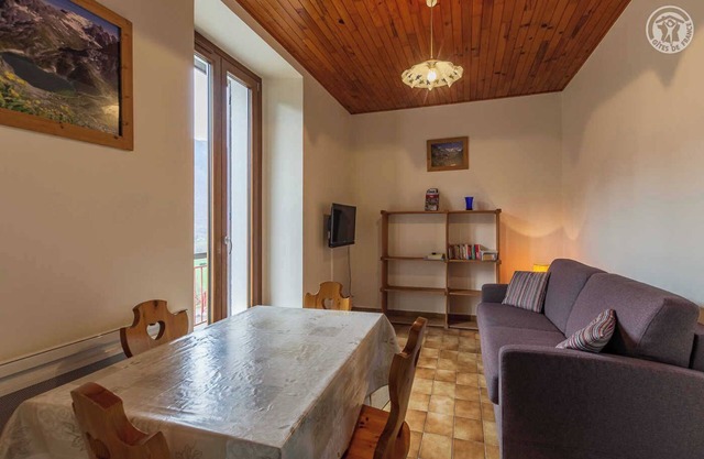 LE PRESBYTERE - LES CHAVANNES EN MAURIENNE