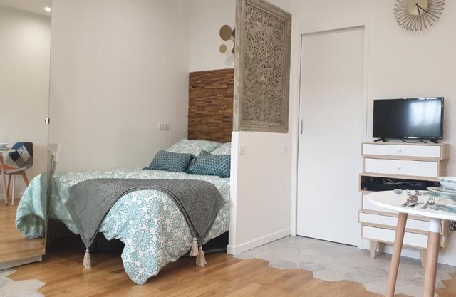 Le Paon chaleureux et calme entre Paris et Disneyland