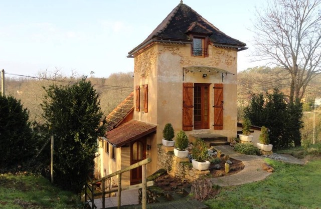 Le Pigeonnier - MILHAC