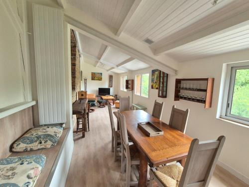 Le Pont Haut vue sur Rivière proche Puy du Fou