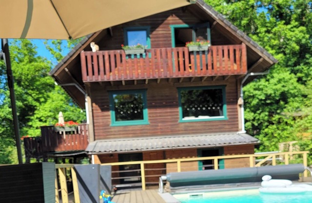 Le Refuge de Bambi - Chalet Avec Piscine - Proximité Tourisme