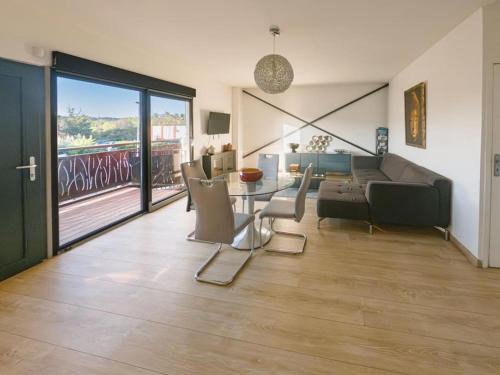 "Le Relax" - Velaux appart climatisé - 6 pers avec terrasse à 15 min plage et aéroport