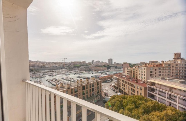 Le Saint Jean - Appt avec vue sur lentrée du Vieux Port