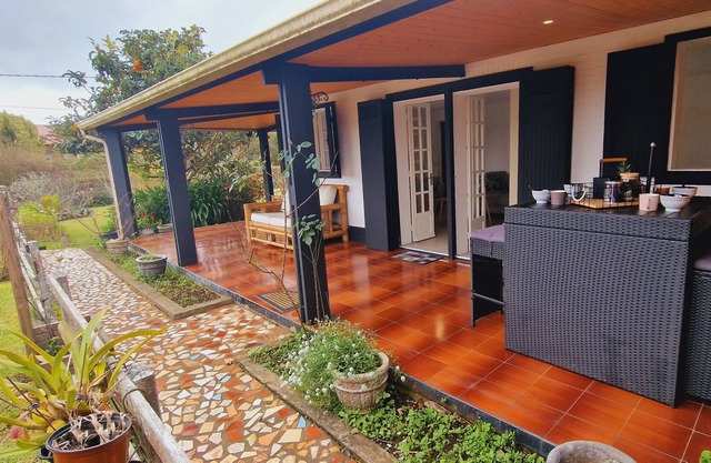 Le verger de la plaine, Pretty house in the Cafres plain of for 10 people