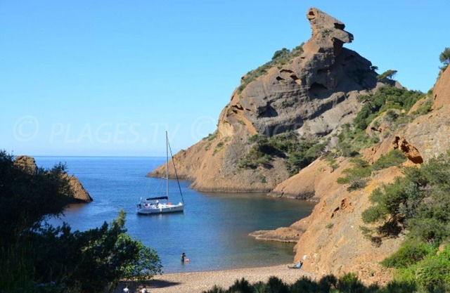 "Le Victor" near port and calanques