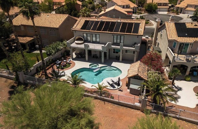 Legacy Golf Frontage Luxury HomenHTD POOL/SPA,BBQ nFirePit,Sundeck,10 min Strip!