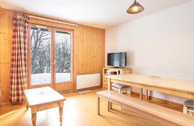 Les Biches - 75 - Appart RDC - 6 pers