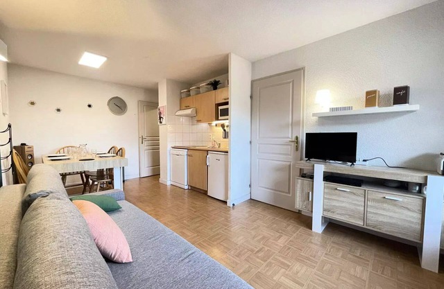 Les Evettes Chalets - Apartment six people, residence with swimming pool at the foot of the slopes