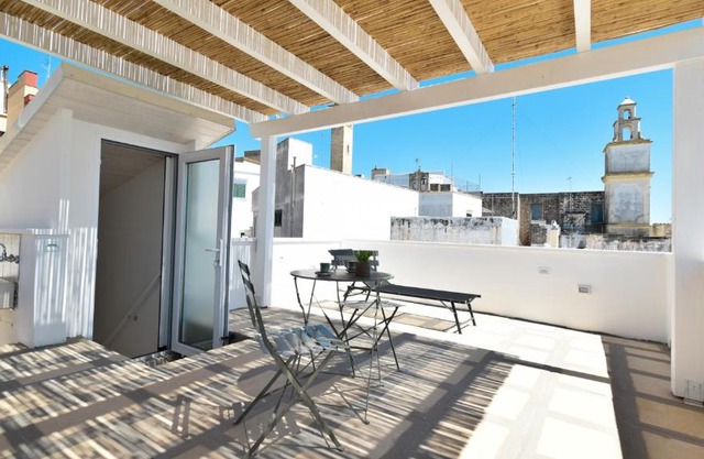 Les Maisons Casetta del Vico by Rentbeat