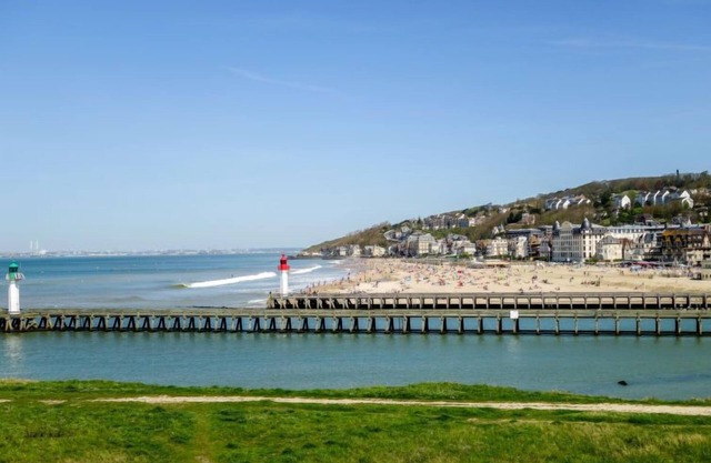 Les Marinas by Interhome