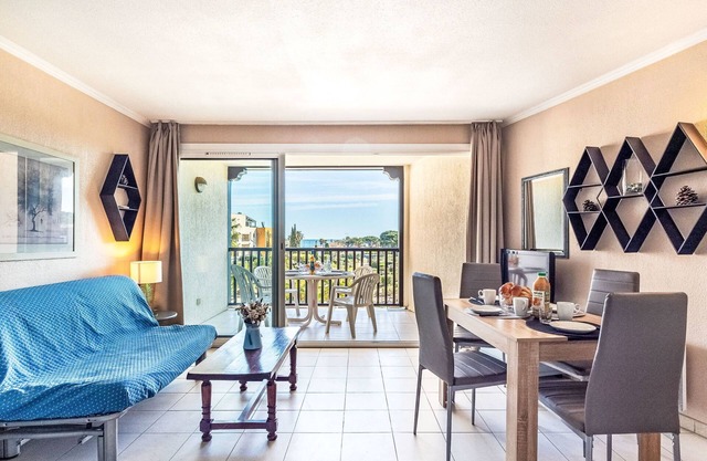 Les Marines by Interhome