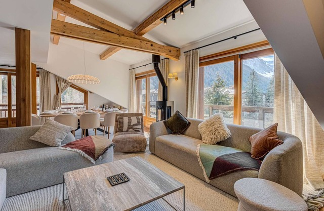 Les Melées Apartments - Alpes Travel - Argentiere (2 apartments sleeping 6/8 and 8)
