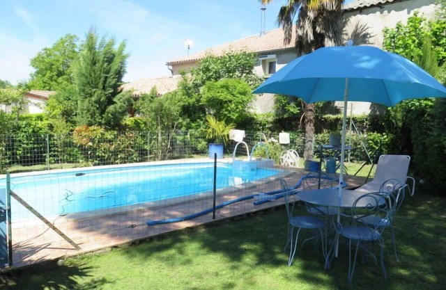 Les Volets Bleus by Interhome