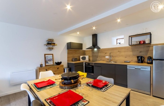 LES VOLETS BLEUS - AIME LA PLAGNE