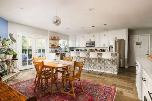 Leucadia Beach House - 4 Mins to Moonlight!