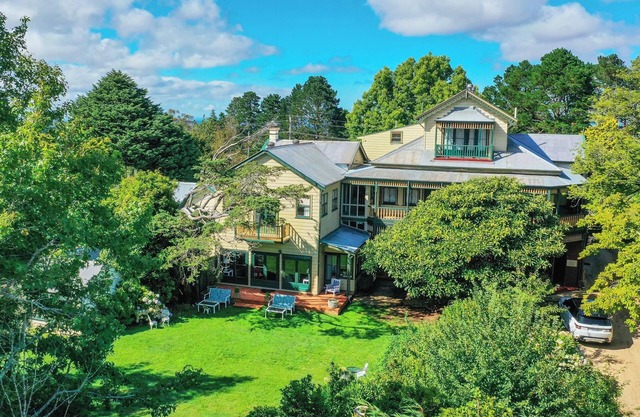 Leura House