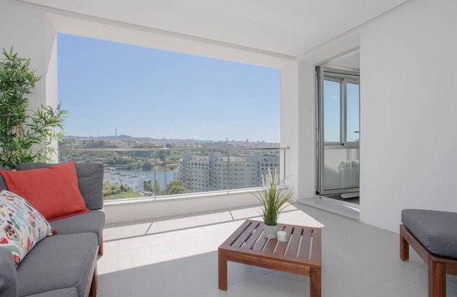 Liiiving in Porto | Luxury River View Apartment I