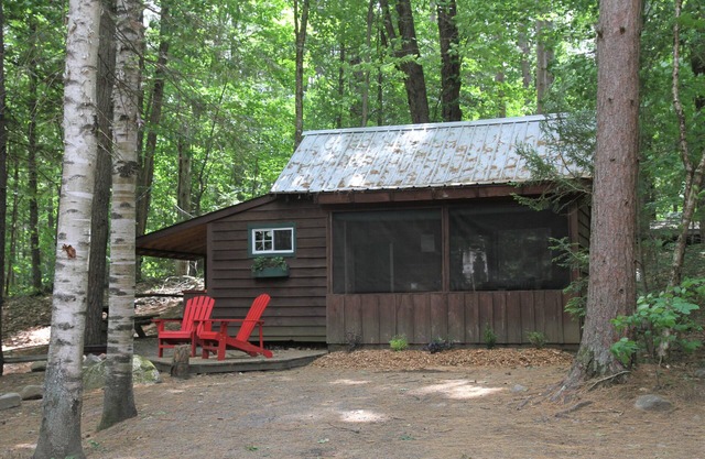 Lil' Cabin @ Daggett Lake