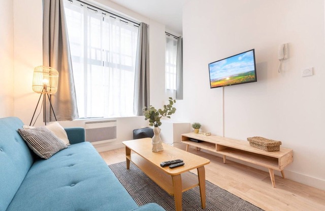 Lille centre - Nice flat with terrace!