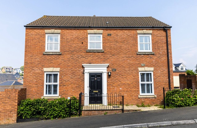 Limeslade House in Mumbles - Family & Dog Friendly