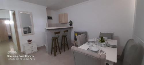 LINDO APARTAMENTO CERCA AL CC ALAMEDAS