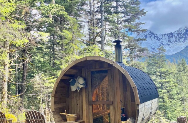 Little Bear Den - Nice Eco-Studio + Outdoor space