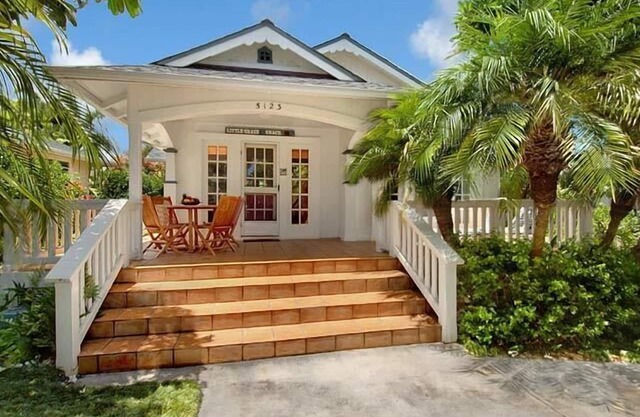 Little Grass Shack, A/C in bedrooms