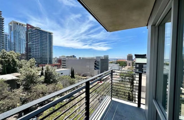 Little Italy 2 Bedroom Oasis