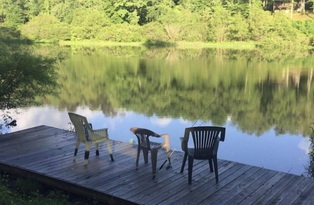 Little Piece of Heaven Lake House