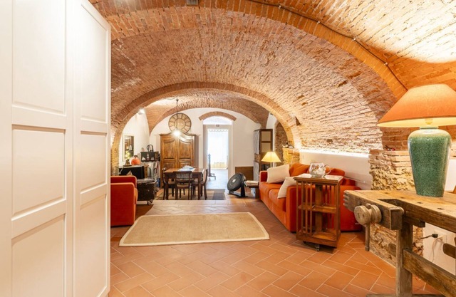 Livorno Central and Stylish Apartment