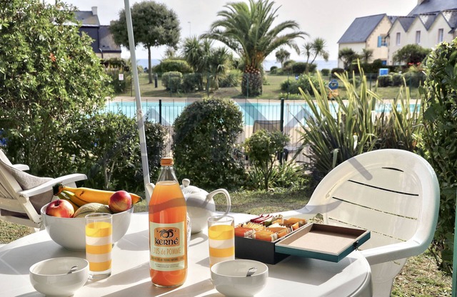 LocaLise - A05 - Bungalow with small sea view