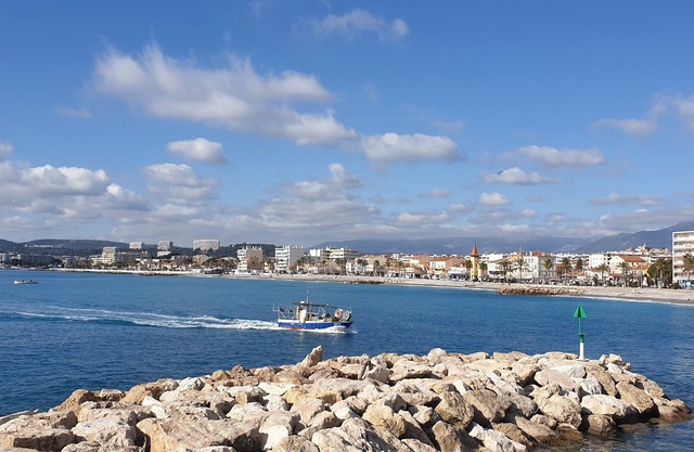 Location Bord de Mer Appartement Saint-laurent-du-var 4 Personnes