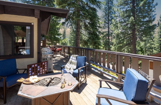 Lodgepole by AvantStay | Spacious Retreat, 5 mins from Lake Tahoe!