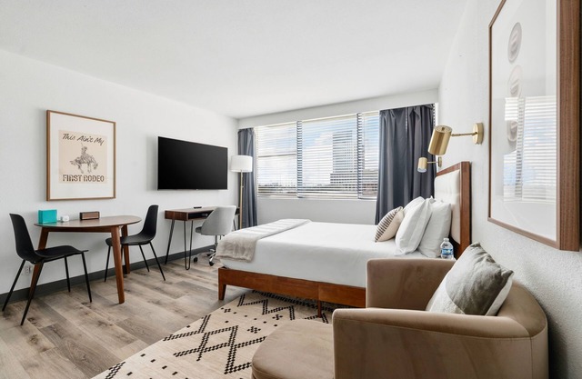 Lodgeur | Studio w/fast WiFi & desk | Upper Kirby