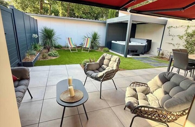 Lodging on the edge of the forest