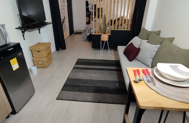 Loft zuhe 17 - industrial style studio on the main street