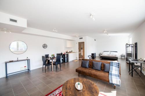 Lofta59 l Vicino Stazione con Wi-Fi & Parking Free l