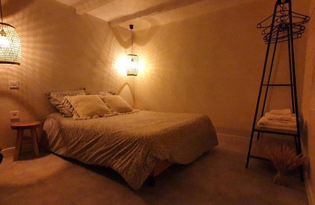 Logement chaleureux avec parking gratuit