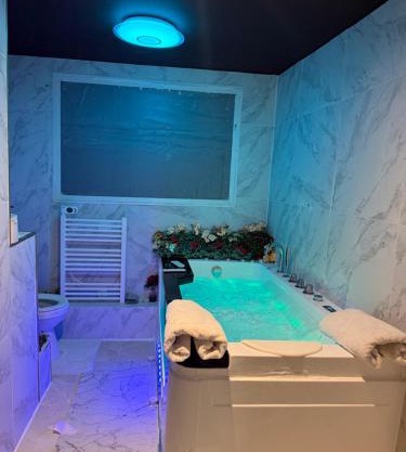 Logements jacuzzi silencieux