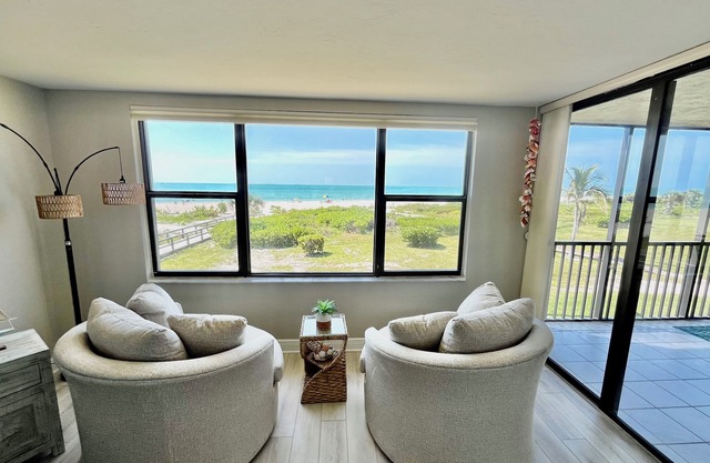 LOGGERHEAD CAY 502🌴 Amazing Ocean Viewn🏖️ Sanibel Escape🏝️Queen & Twin spare Room