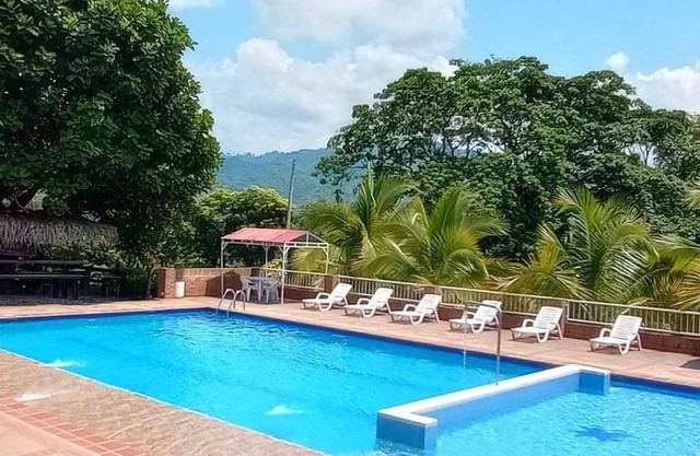 LOMA LINDA HOTEL DE NATURALEZA