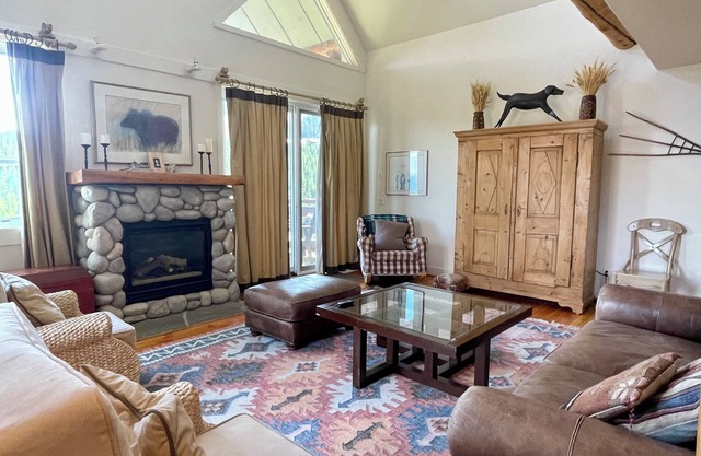 Lone Peak Views - Ski in & Out