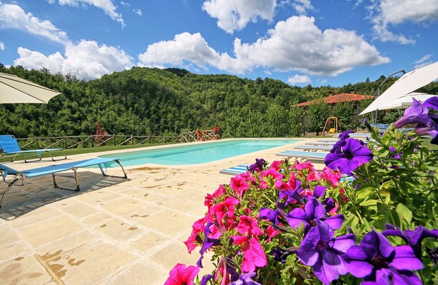 Lone-standing, family-friendly vacation home in untouched nature