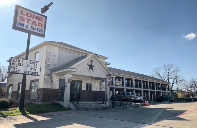Lone Star Inn & Suites