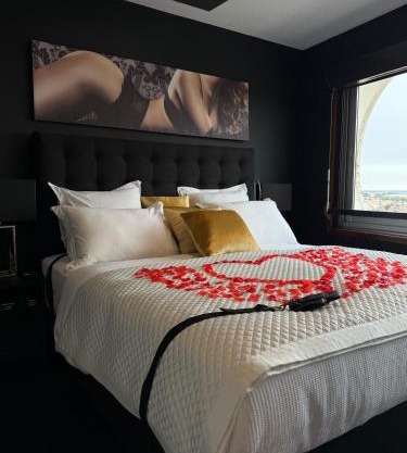 Love Horizons - Suite vue panoramique - Spa privatif - Rennes Centre