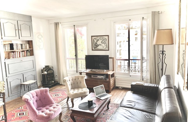 Love Nest In Paris quiet & Good Light Sun